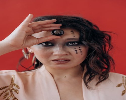 demonstration of 20-20-20 eye exercise rule